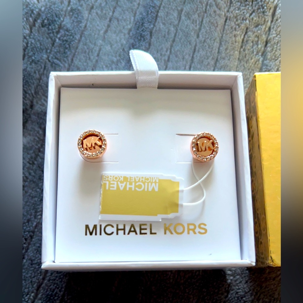 🔥 Michael Kors Earrings!!!